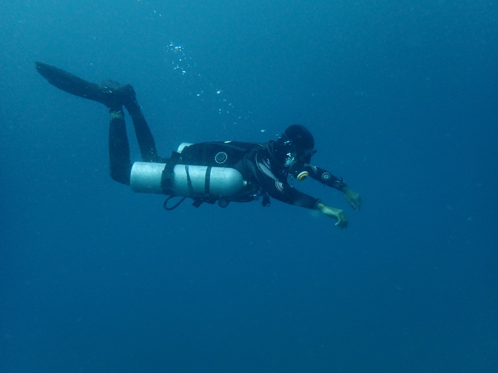 Self-Reliant Diver Lakshadweep
