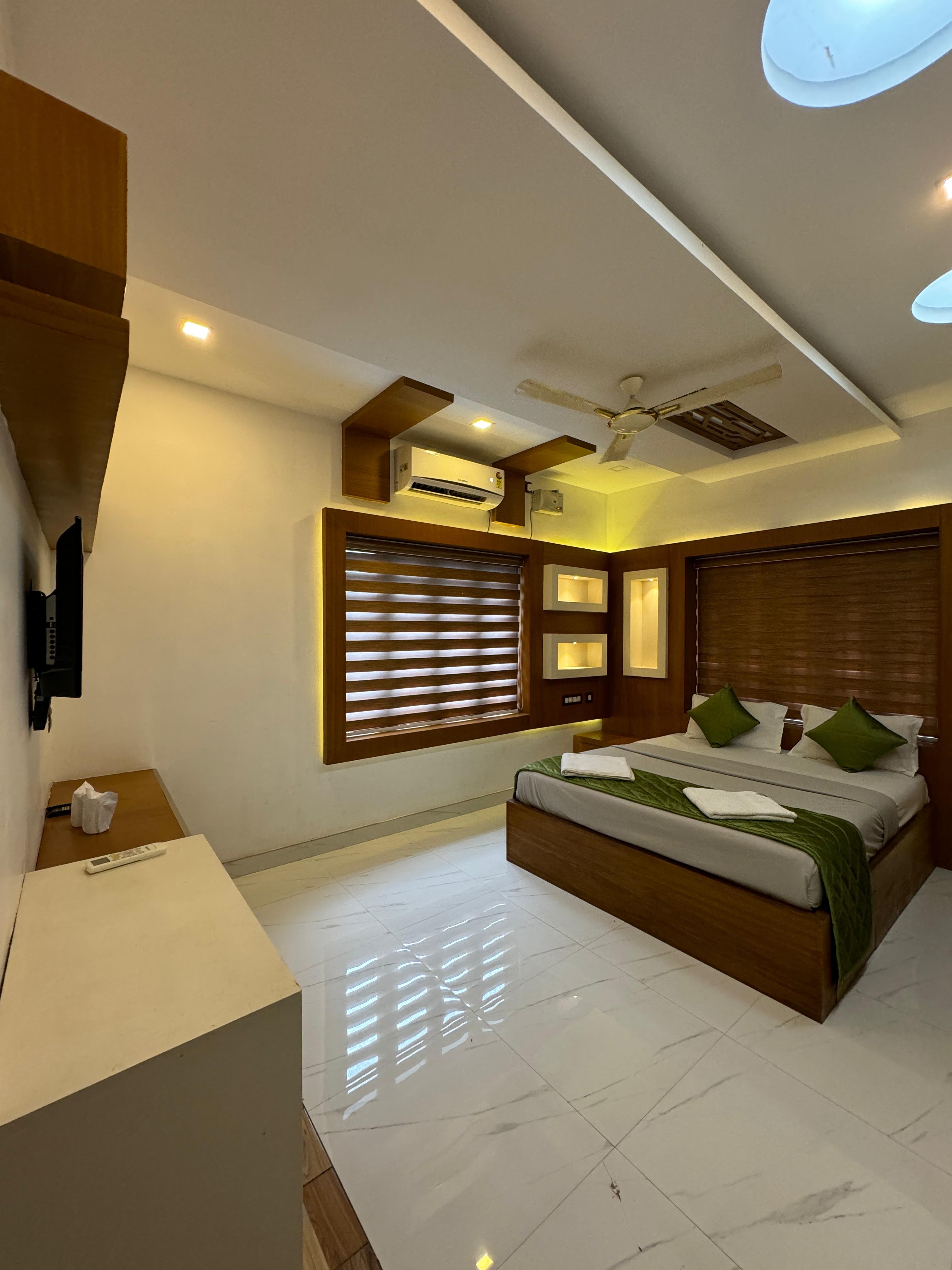 Homestay Dining Area and Kitchen Facilities